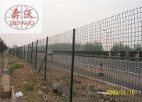 养鸡围栏网用什么样的护栏网合适？