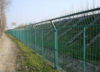 护栏网为什么经常采用浸塑处理？